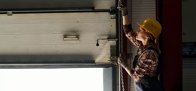 Addressing Common Garage Door Stoppage Issues in Temescal Valley, CA